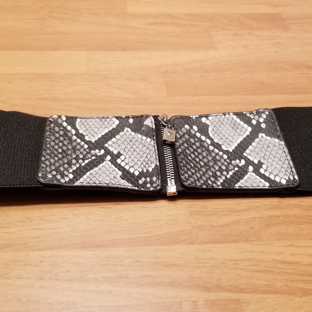 New York & Company Belt